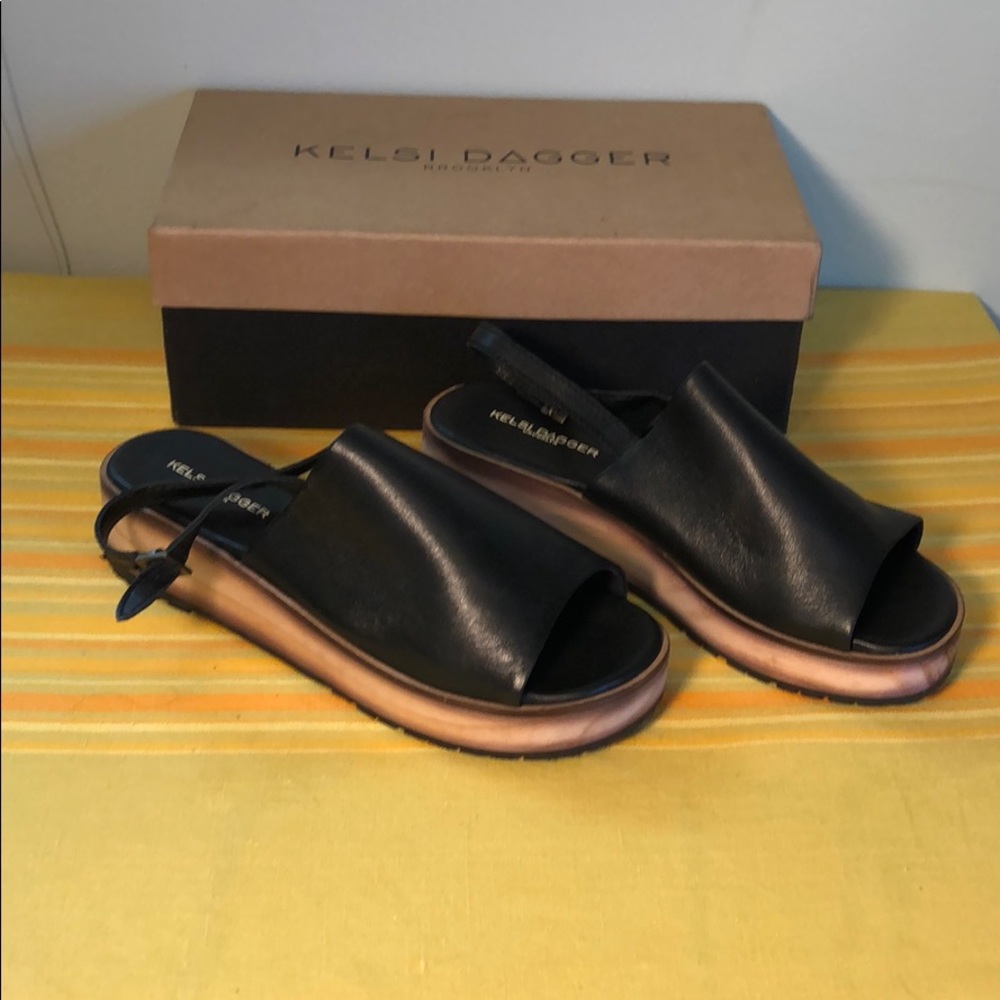 Kelsi Dagger Dumont shoe